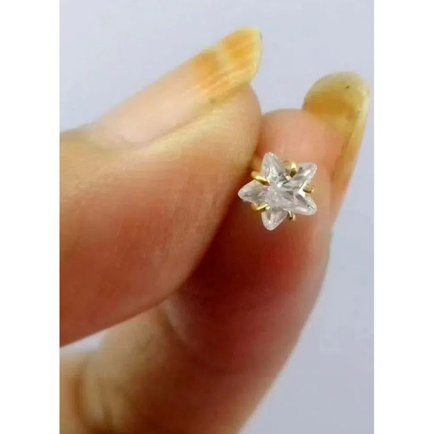 Star Shape Gold নোজ পিন